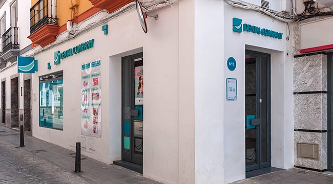 Dental Company Sanlúcar la Mayor Clínica dental Sanlúcar la Mayor