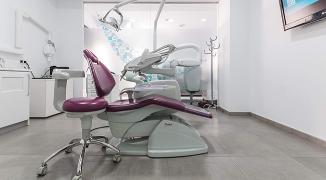 Dental Company Sanlúcar la Mayor Clínica dental Sanlúcar la Mayor