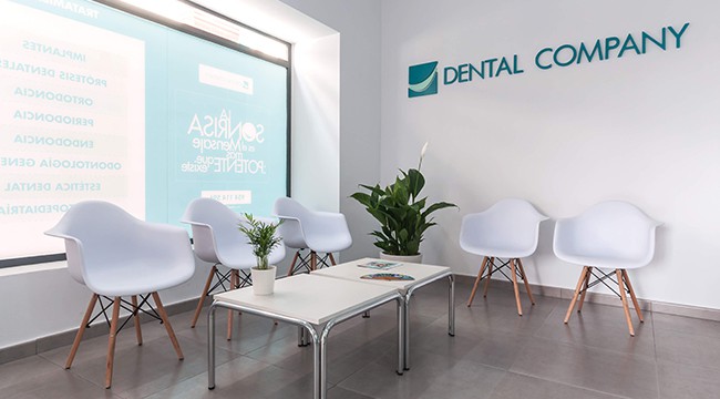 Dental Company Sanlúcar la Mayor Clínica dental Sanlúcar la Mayor