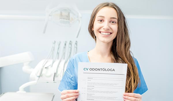 Trabaja con nosotros: envíanos tu C.V. (currículum vitae)