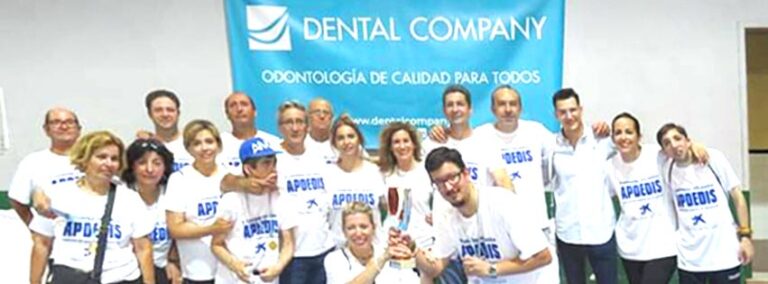 Vista exterior de la clínica dental DentalCompany en Cantillana