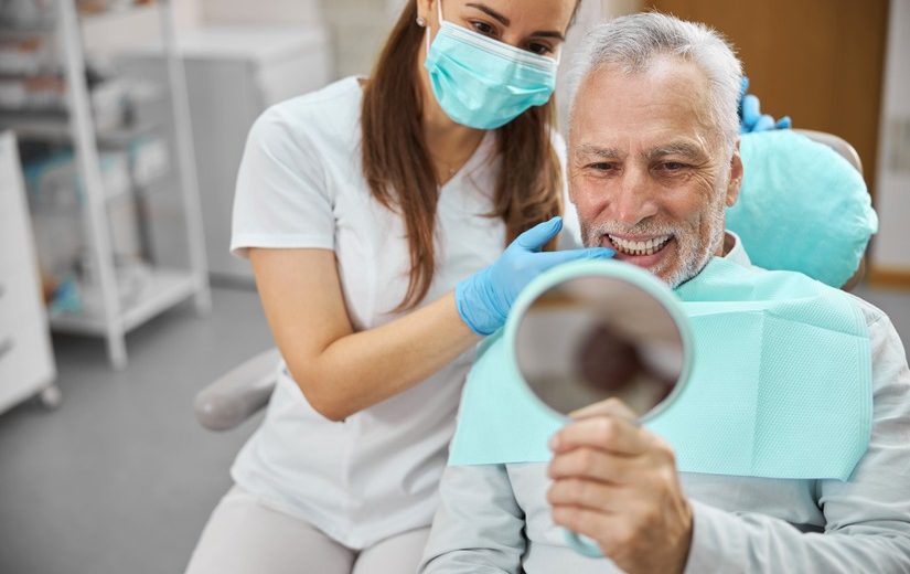 rechazo-implante-dental-despues-de-anos