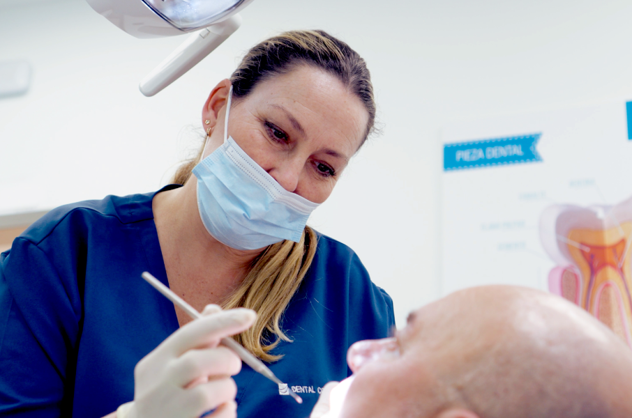 Imagen sobre la vocación de servicio y compromiso de DentalCompany con sus pacientes